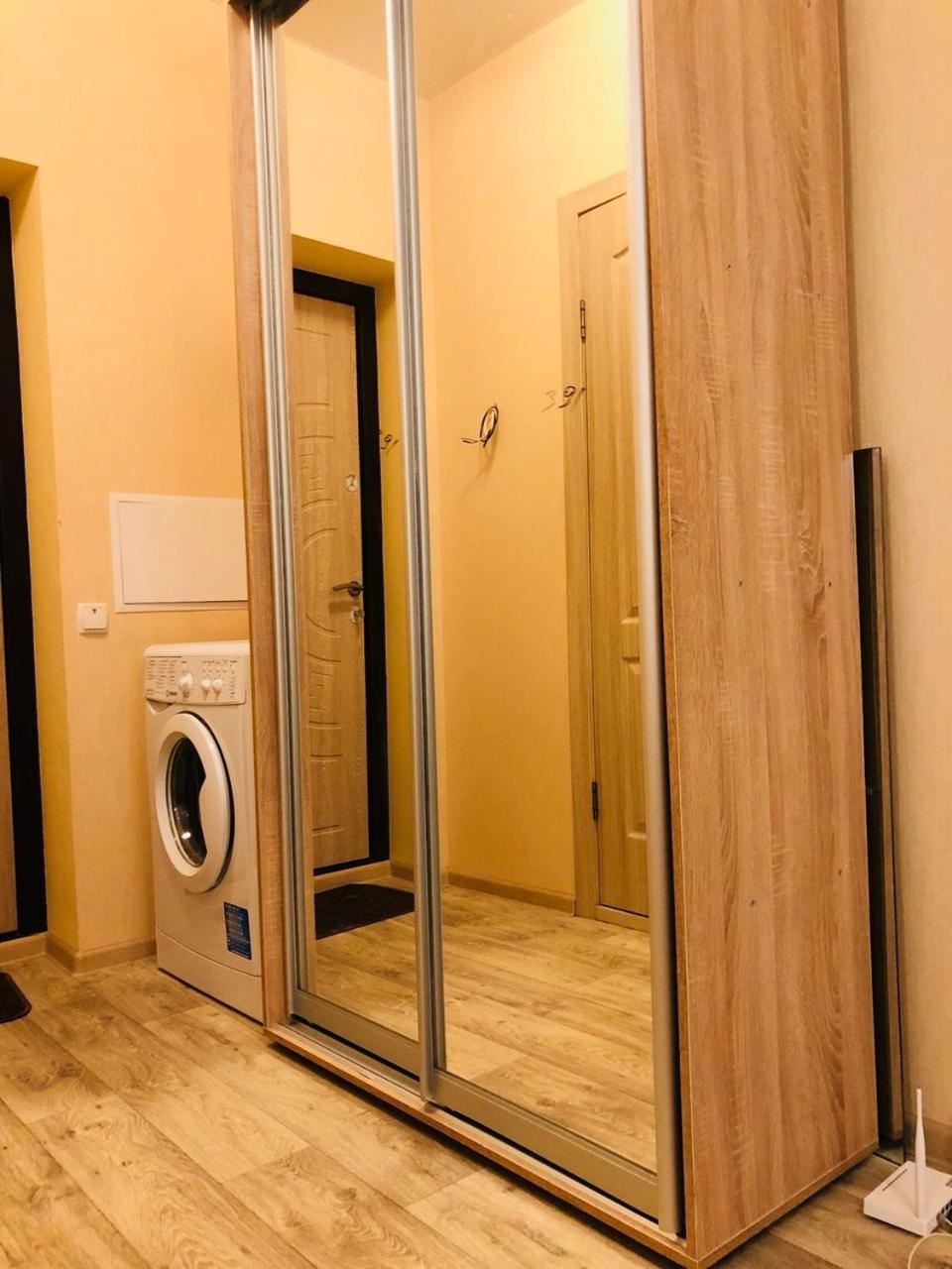 Comfortable Apartment Near Metro Charkiv Exteriör bild